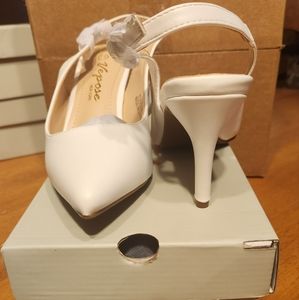 Vepose Womens White Slingbacks Size 7.5